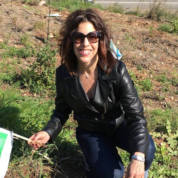 Meet your Posher, Alison - Picture 1 of 1